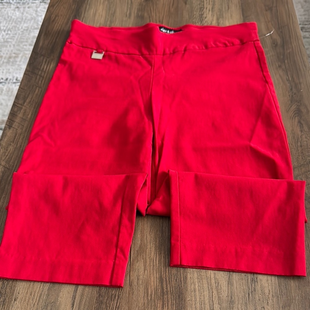 Alex & Olivia Red Capris Size 12